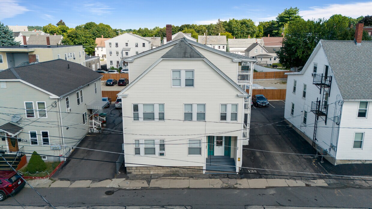 Building Photo - 13 Lucier St