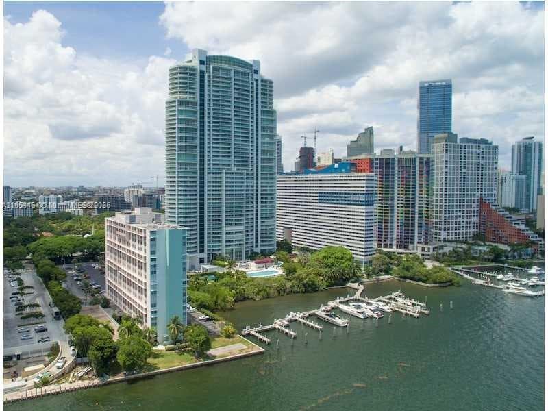 Primary Photo - 1643 Brickell Ave