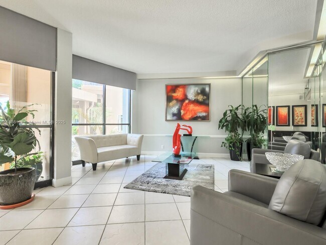 Foto del edificio - 1000 St Charles Pl