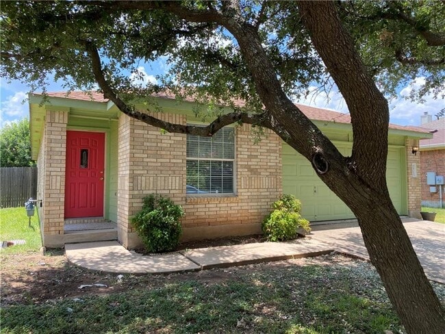 Building Photo - 1913 Brentwood Dr