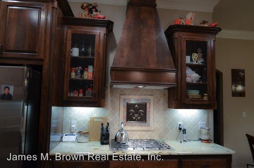 Building Photo - 6113 Pampus Ln