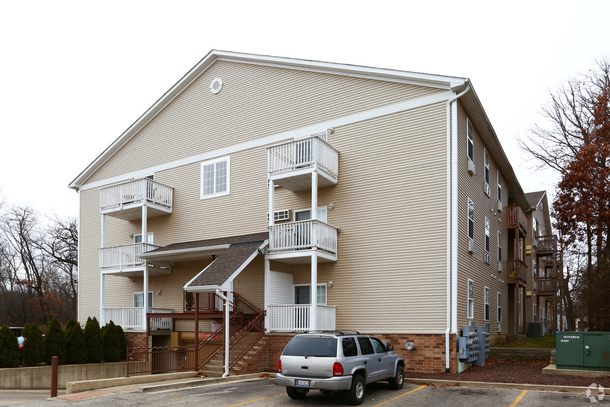 Building Photo - Sunset Woods Apartments