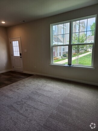 Building Photo - 4055 Grand Reserve Ln