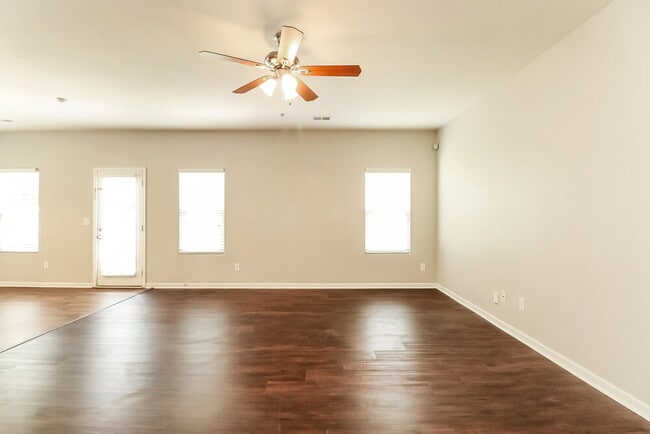 Building Photo - 1108 Black Diamond Dr