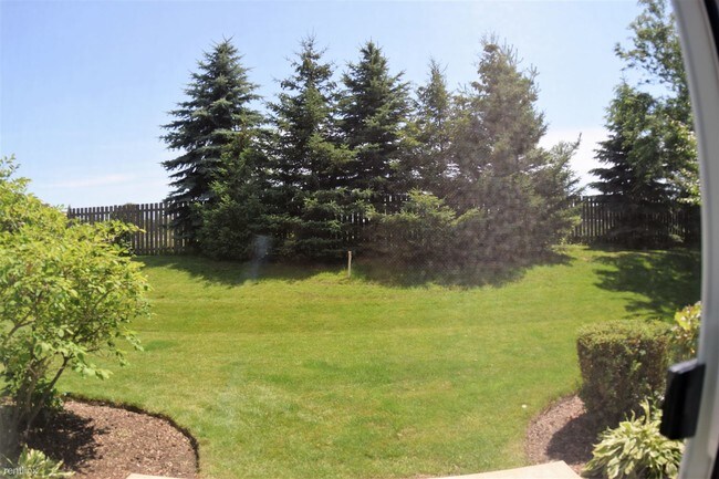 Foto del edificio - 2 br, 1.5 bath Townhome - North Star Condos