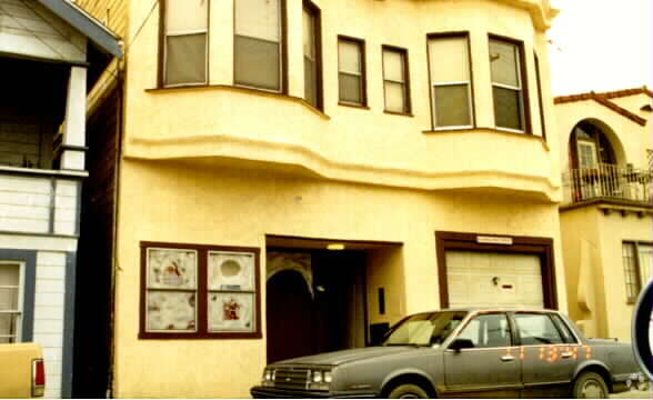 Building Photo - 1215 Wanda St