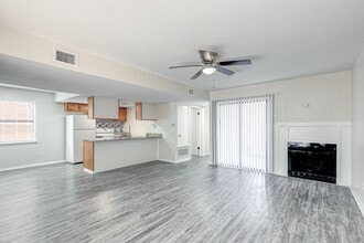 Building Photo - 2904 NW 45th Pl