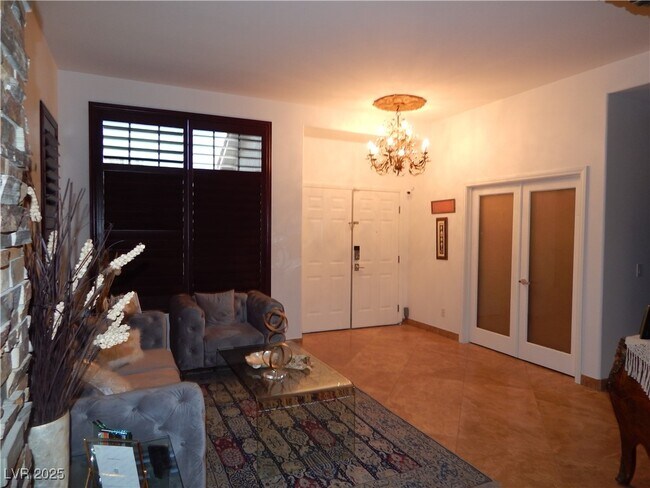 Foto del edificio - 2465 Bench Reef Pl