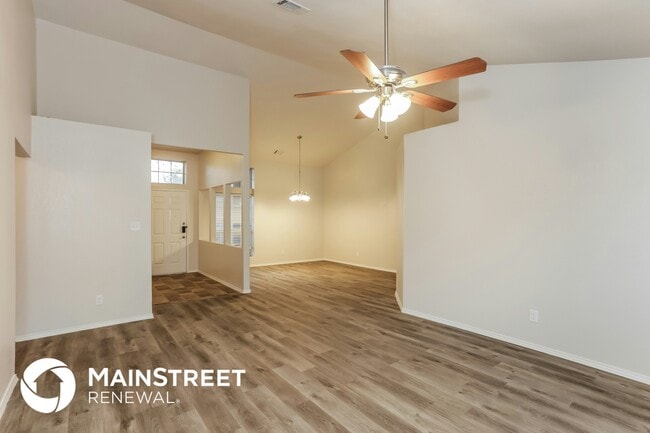 Foto del edificio - 4104 Hathaway Dr