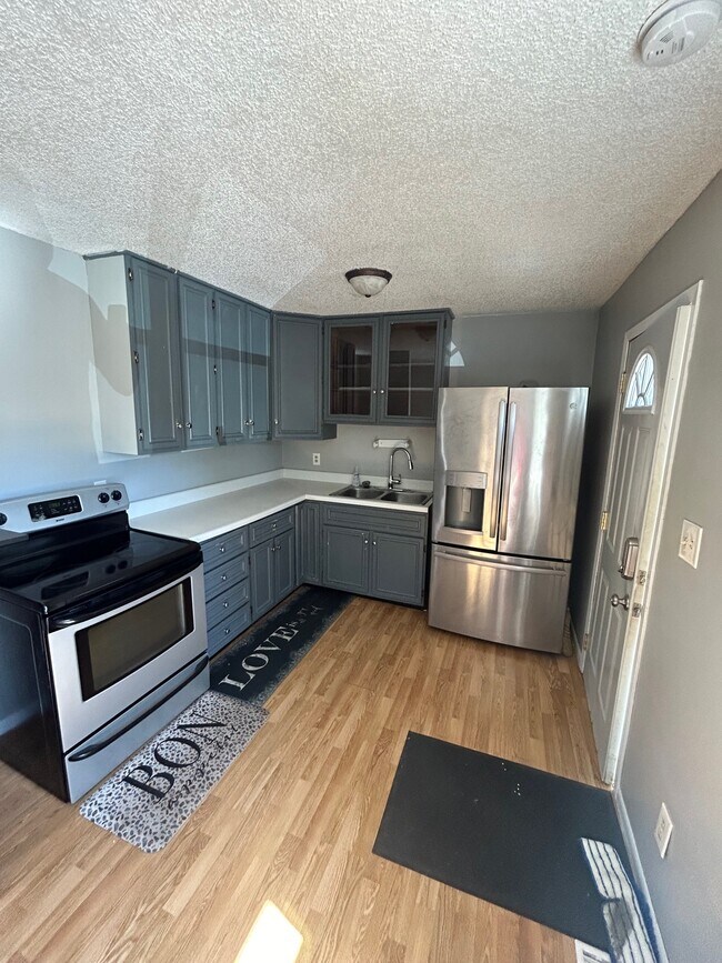 2470 Quail Dr, Decatur, IL 62521 House Rental in Decatur, IL