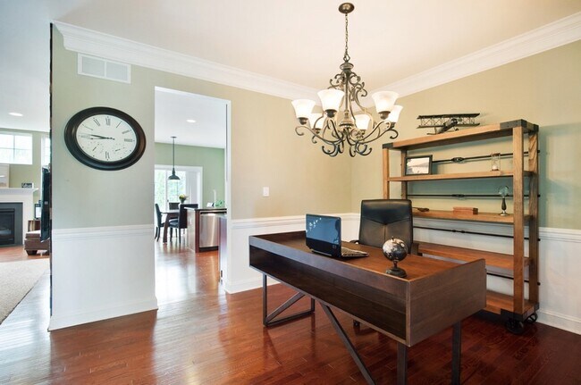 Foto del edificio - 216 Westbrook Dr