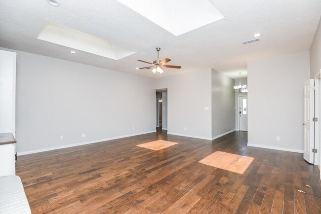 Building Photo - 2008 Hunter Glade Ln