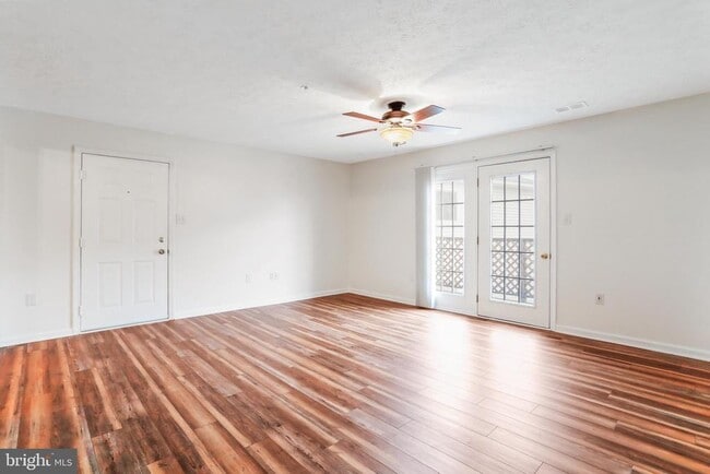 Building Photo - 145 Hailey Ln