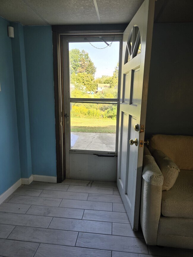 Foto del edificio - 5507 Old Locust Ln