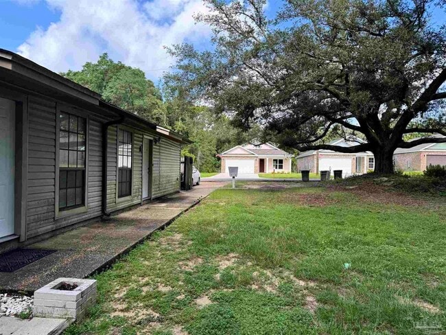 Building Photo - 5982 Born Dr