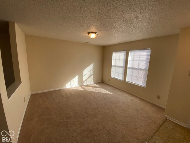 Foto del edificio - 2836 Barnes Ct