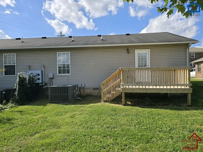 Building Photo - 101 Big Oak Dr