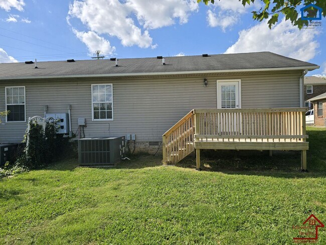 Foto del edificio - 101 Big Oak Dr