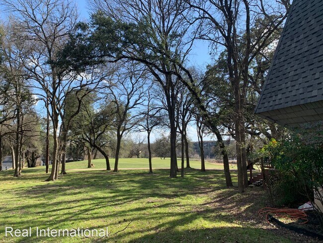Building Photo - 4 br, 3.5 bath House - 9025 Balcones Club Dr