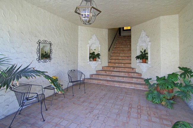 Primary Photo - 849 25th Ave