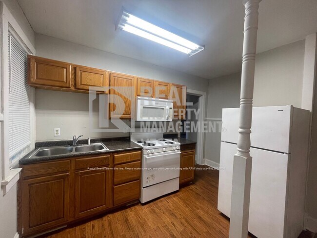 Building Photo - 2779 Suwanee Ave