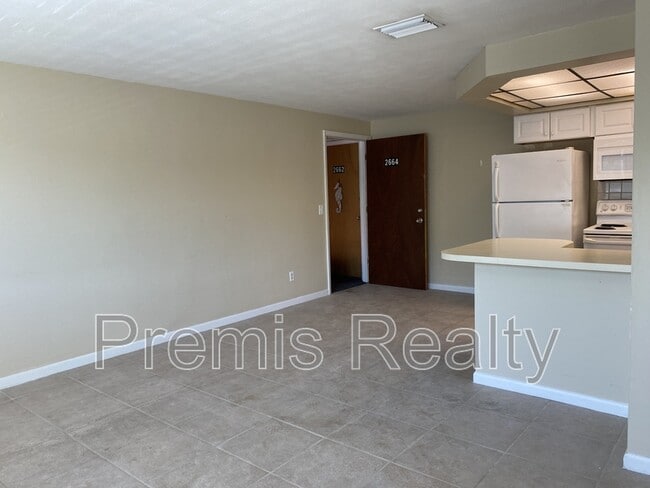 Building Photo - 2664 St Joseph Dr W