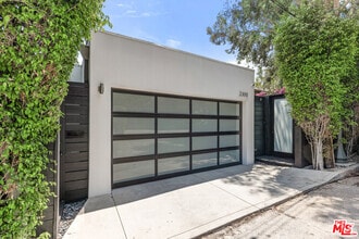Building Photo - 2300 Ronda Vista Dr