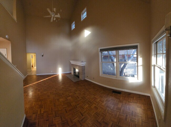 Foto del edificio - Charming Cottage off of Grand Avenue/Mill ...