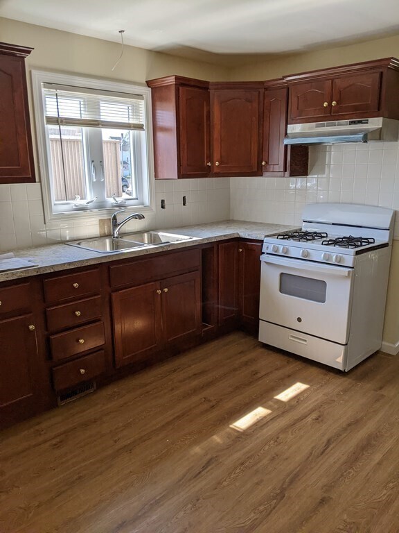 Foto del edificio - 17-19 Quebec St