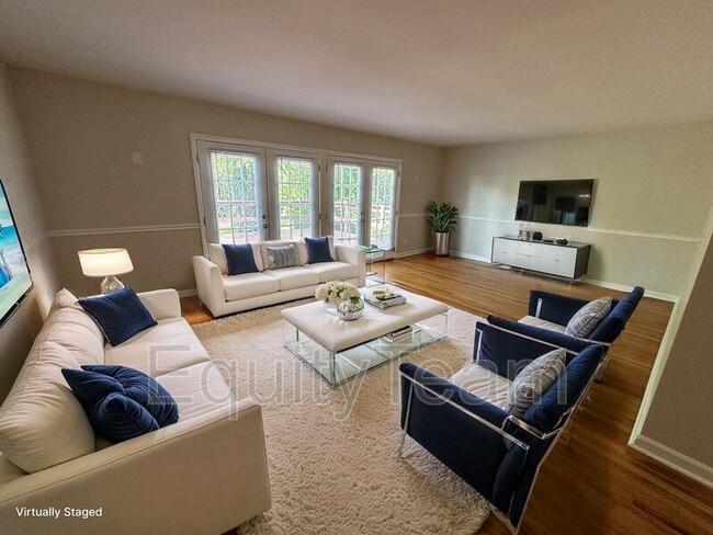 Foto del edificio - 7833 Kirkland Dr
