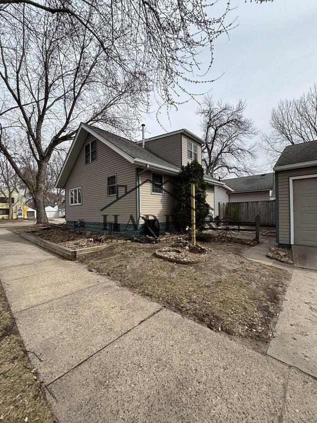 Building Photo - Coming soon-Showings begin March 30th!