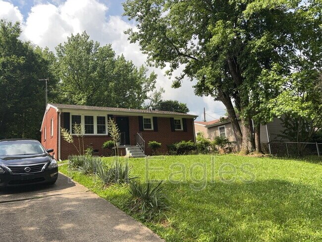 Foto del edificio - 1424 Daniel St