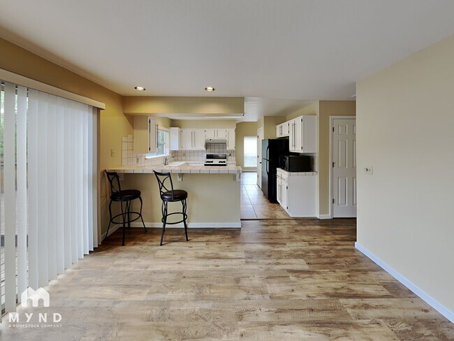 Foto del edificio - 4507 Highcrest Dr