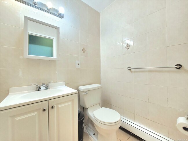 Foto del edificio - 2274 E 14th St