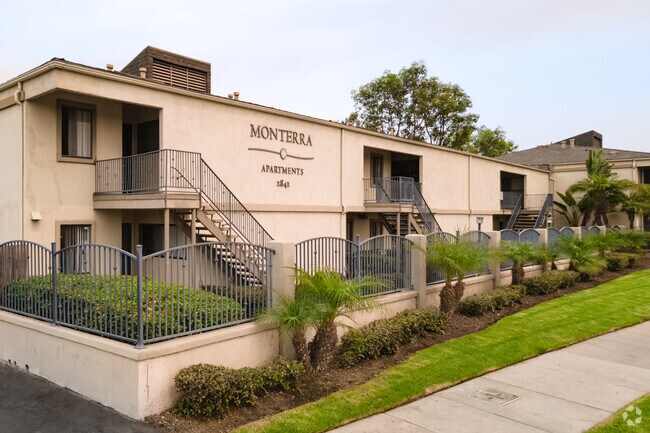 Foto del edificio - Monterra Apartment Homes