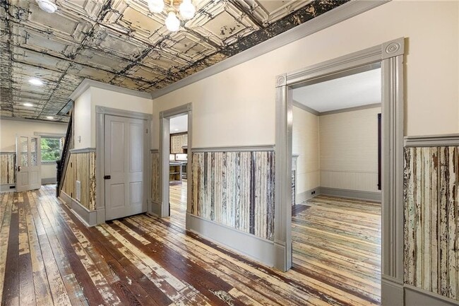 Building Photo - 479 W Park St