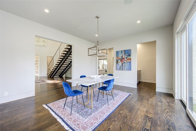 Foto del edificio - 5202 Chesapeake Way