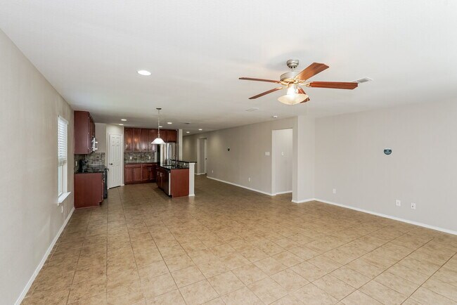 Building Photo - 5509 Northfield Dr
