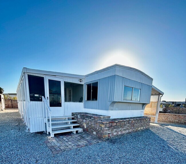 Foto del edificio - TWO HOMES ON ONE PROPERTY!