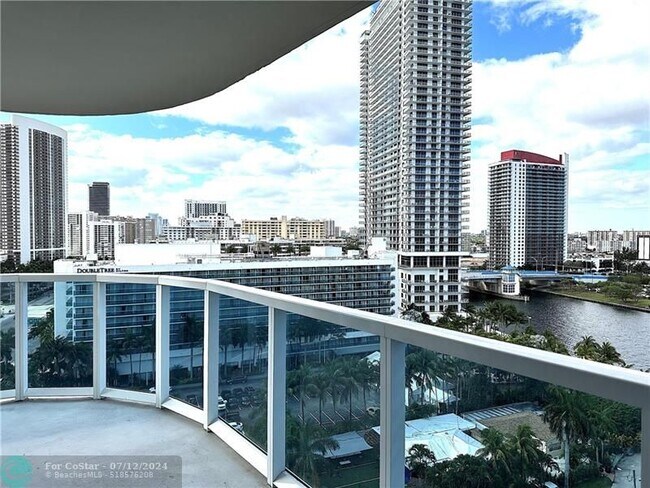 Building Photo - 3800 S Ocean Dr