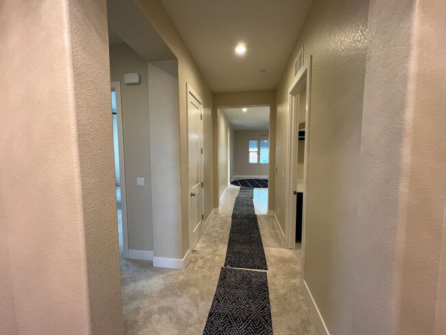 Building Photo - Brand new 3 bedroom single story home!