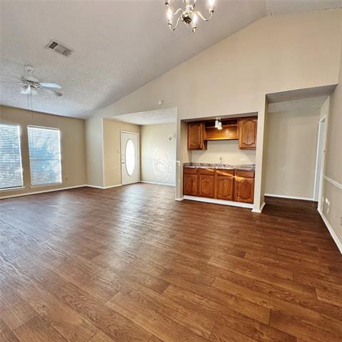 Foto del edificio - 2633 Ladywood Dr