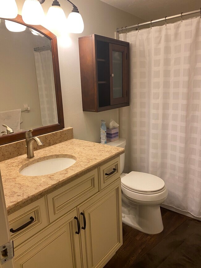 Foto del edificio - 409 Manatee Ct