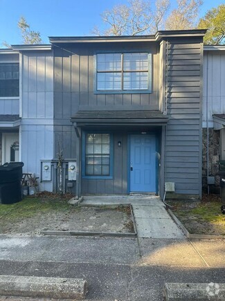 Building Photo - 3809 Creighton Rd