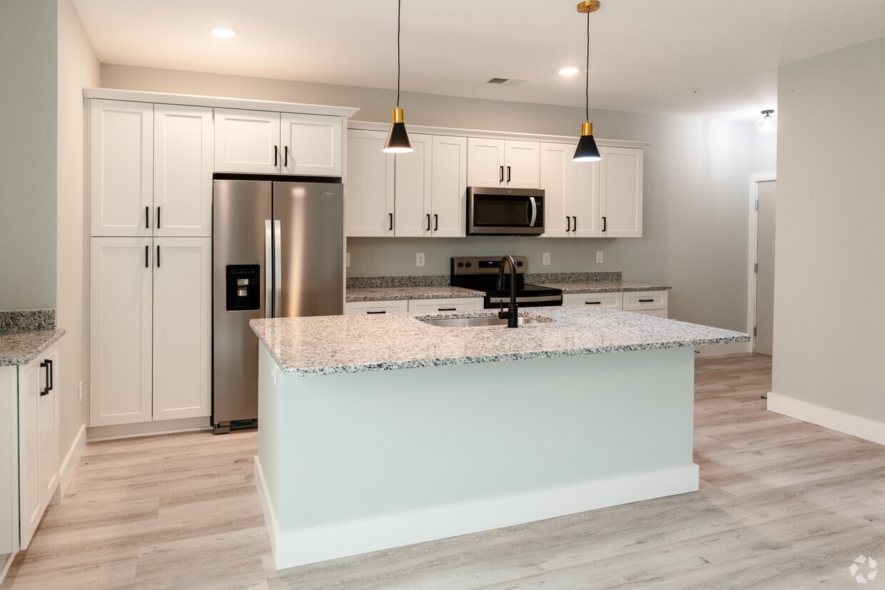 Primary Photo - Pine Village Apartments