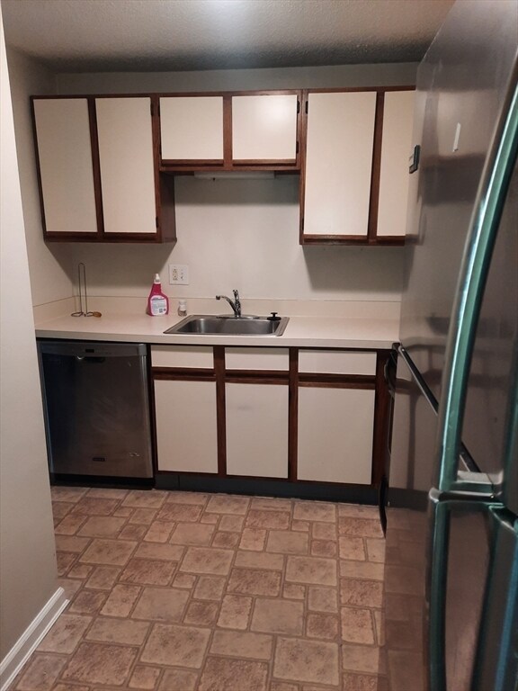 Foto del edificio - 10 Longworth Ave