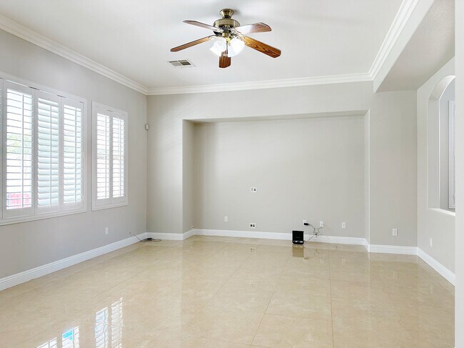 Foto del edificio - 7639 Comanche Canyon Ave