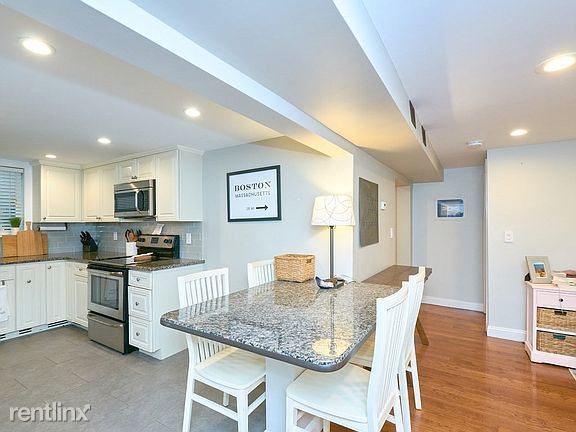 Building Photo - 2 br, 1 bath House - 60 Bryon Rd Apt 2