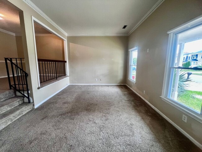 Building Photo - 4080 Thomas Jefferson Dr