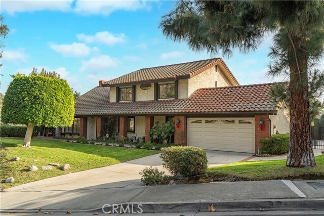 Primary Photo - 256 Canyon Crest Dr